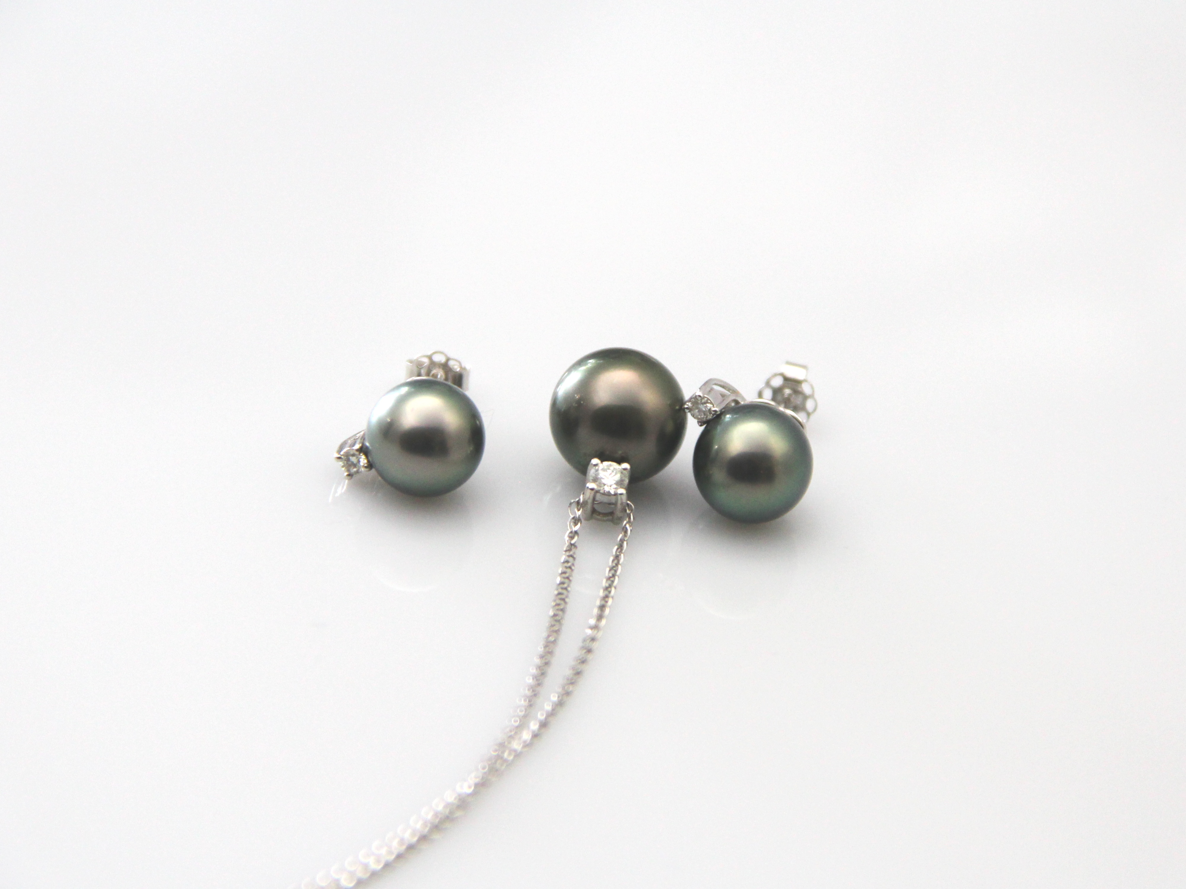Set mit Tahiti-Perlen in Weißgold und Diamanten