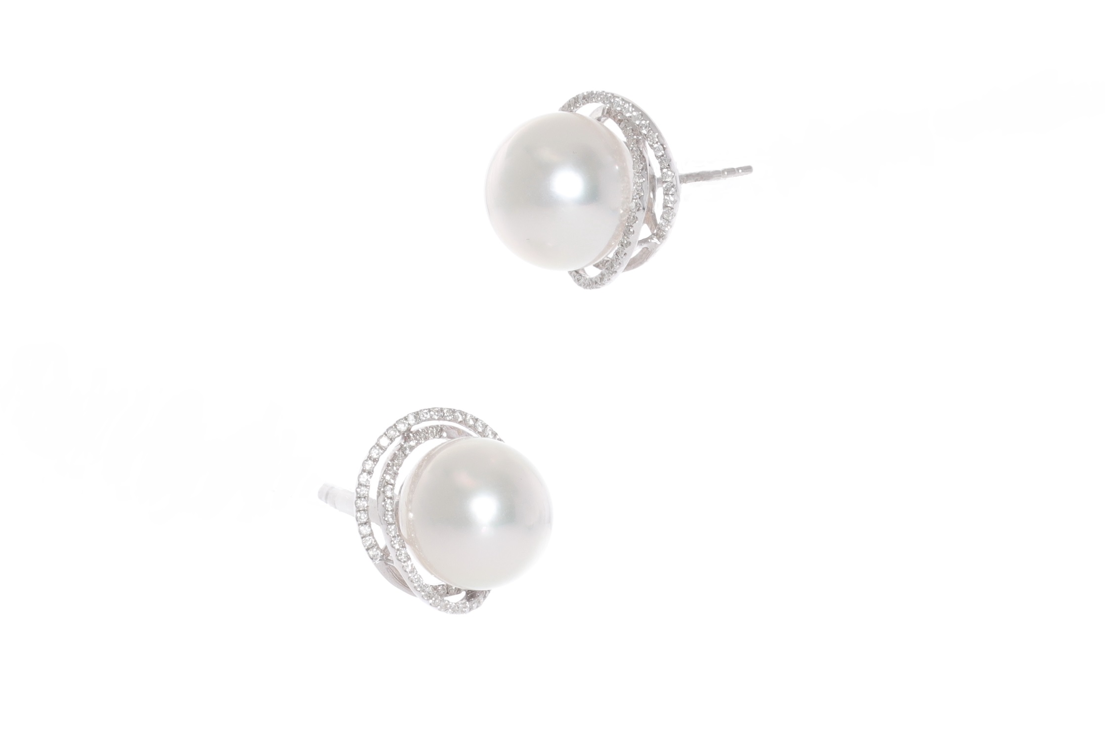 SOLD-OUT! Large South sea pearl earrings set in white gold and diamonds - 4