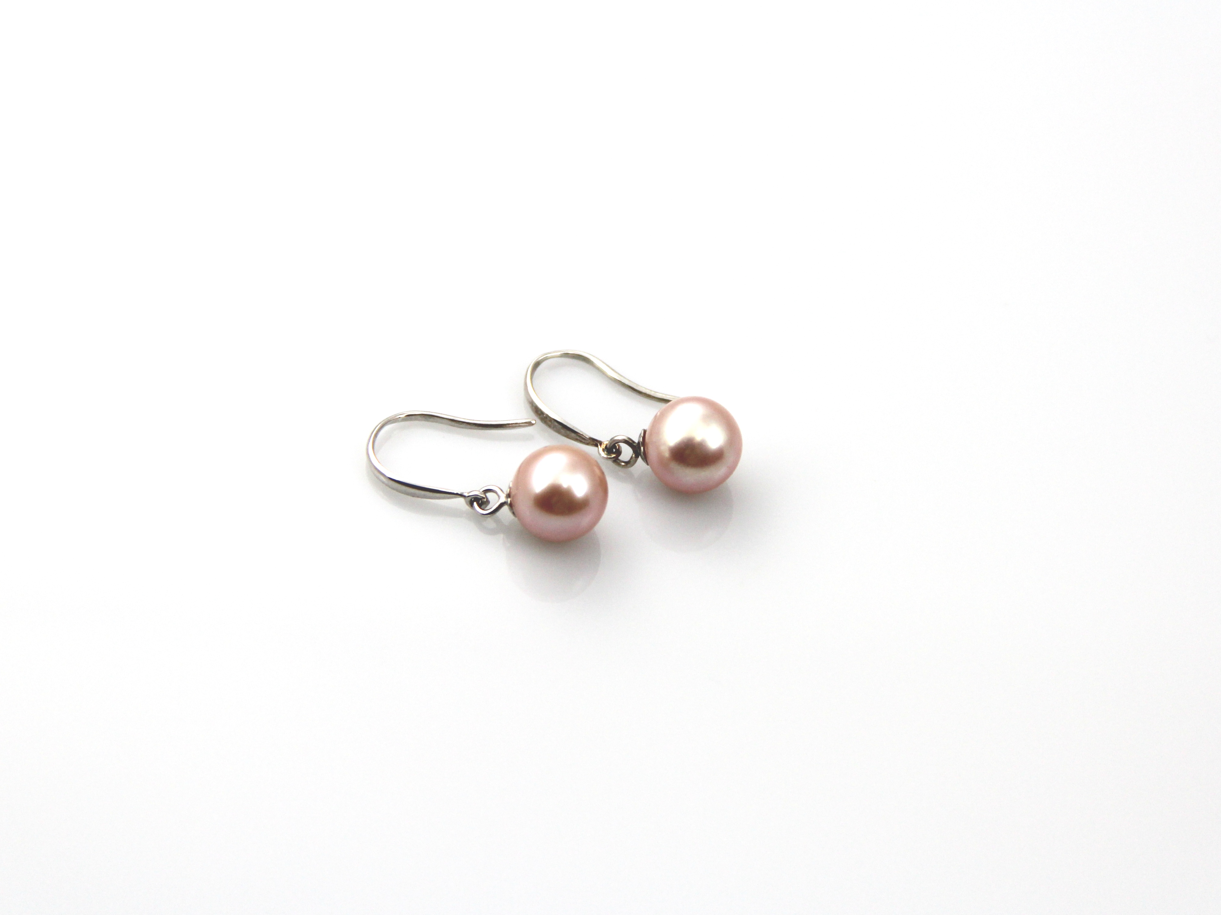 Fresh water pearl earrings set in Silver 8-9mm - 2