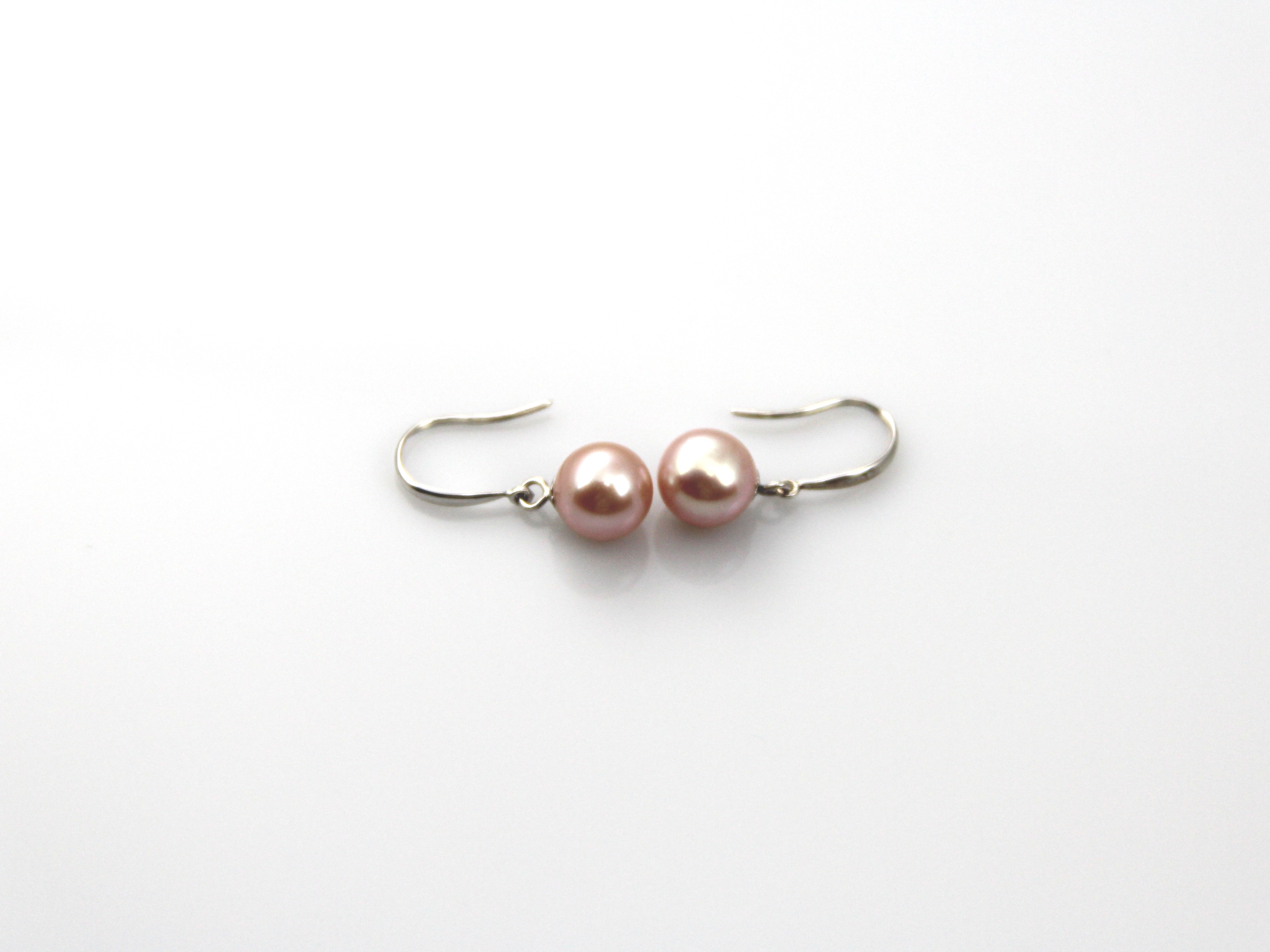 Fresh water pearl earrings set in Silver 8-9mm - 3