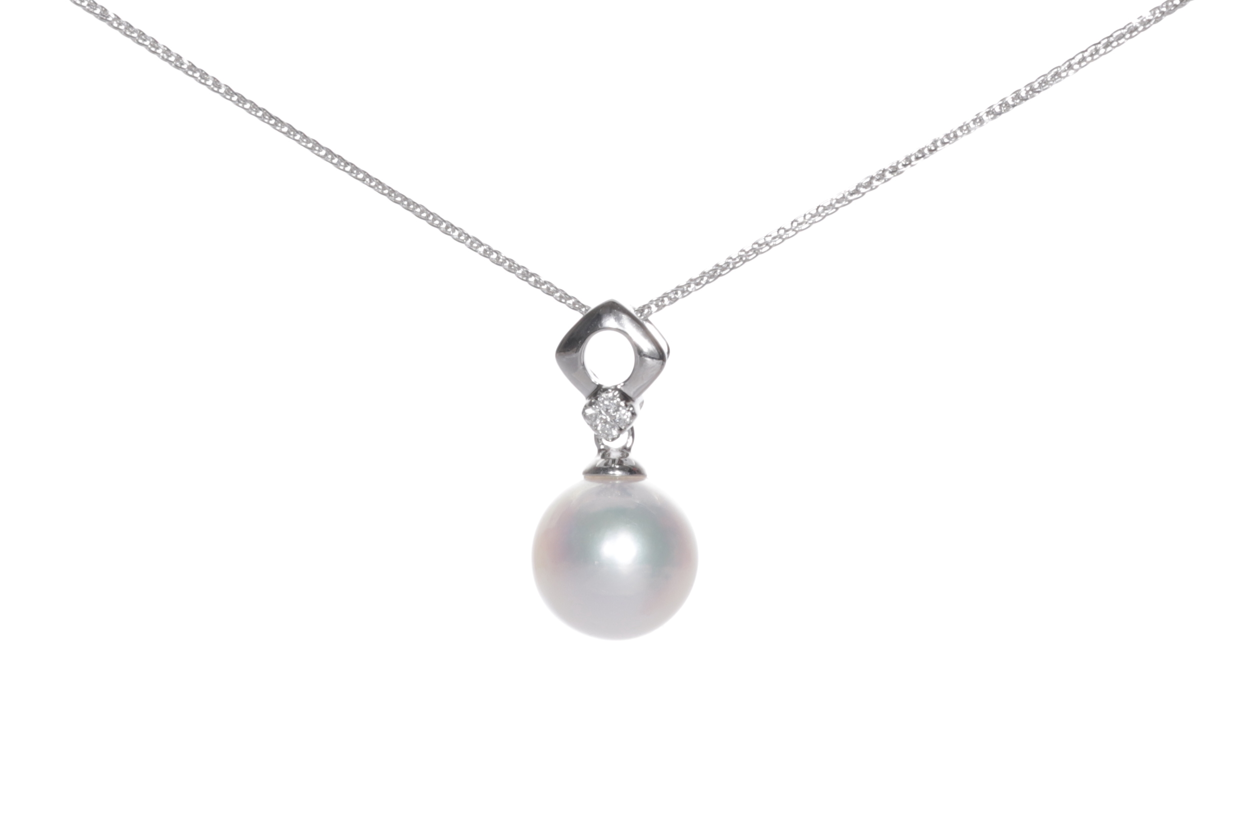 Akoya-Anhänger in AAA-Qualität mit Weißgold und Diamanten 8.5–9 mm