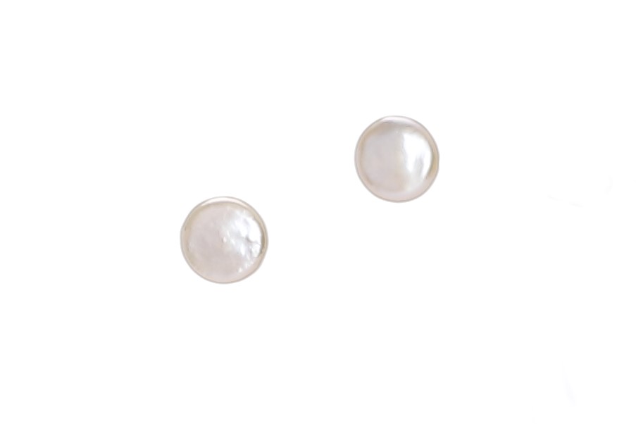 Pärlörhängen med myntformade pärlor satt i silver 8-9mm - 3