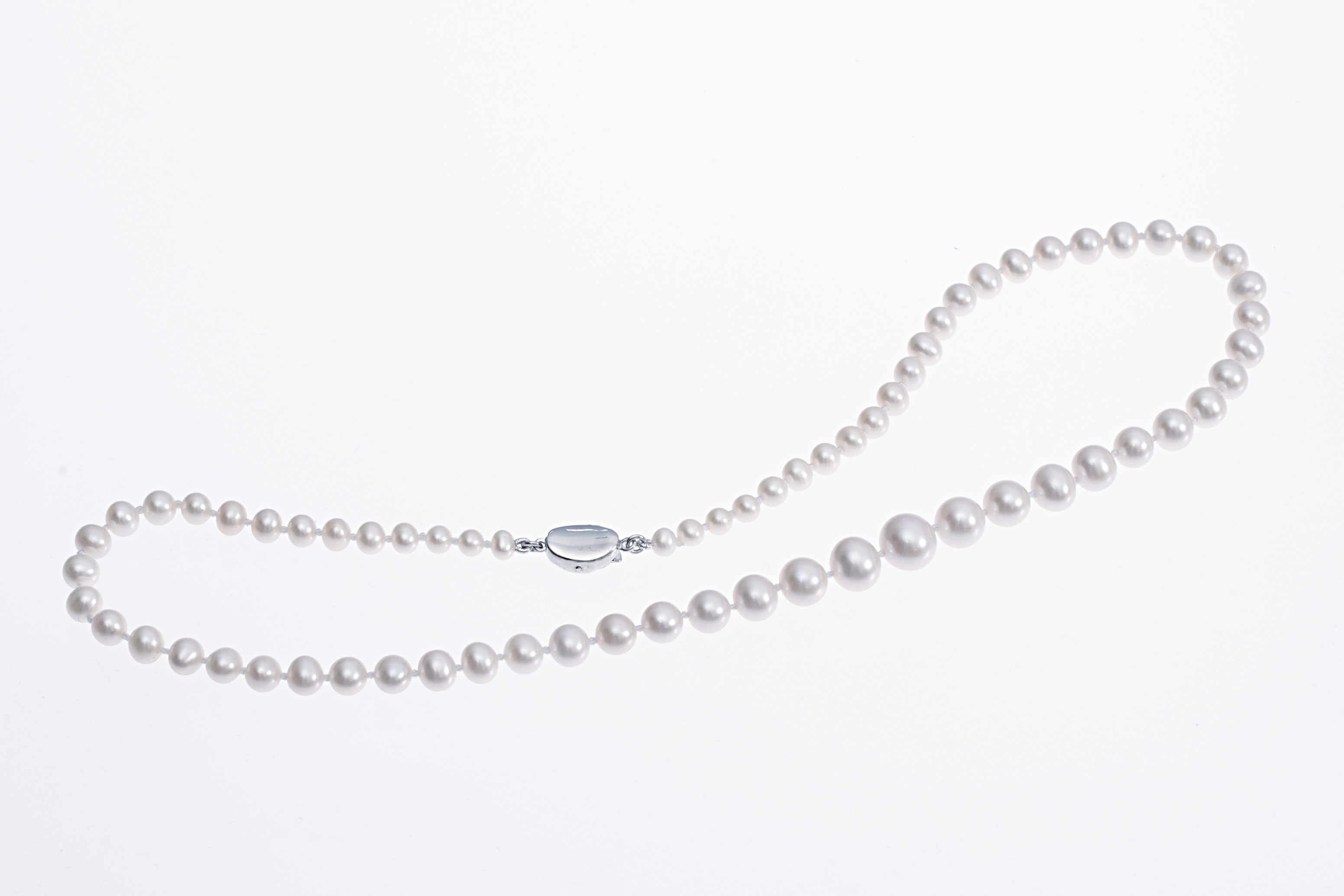 Perlenkette im traditionellen Design mit Süßwasser-Zuchtperlen in Silberschließe 4–9 mm - 6