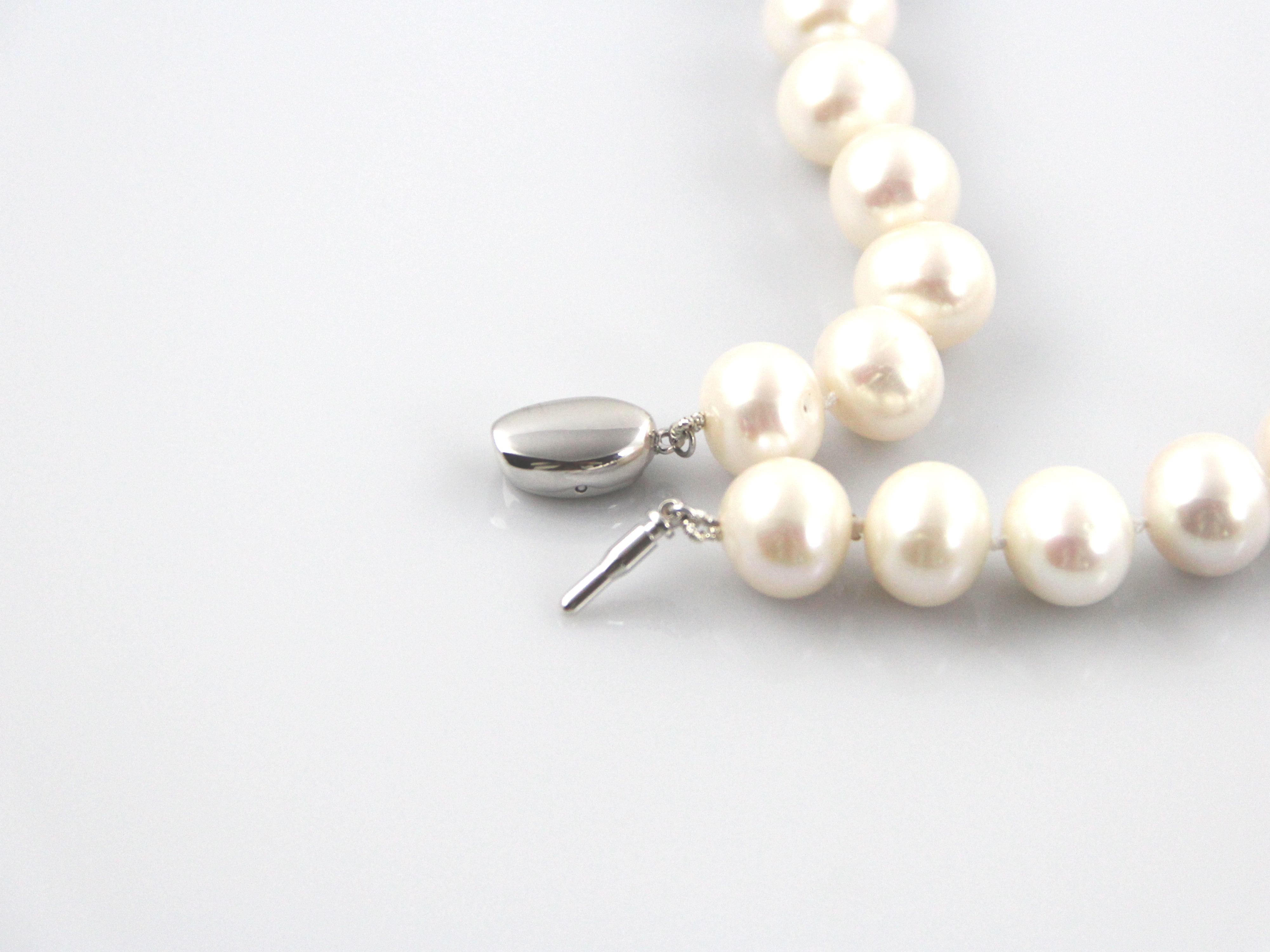 Collana di perle bianche grandi da 12-13 mm con chiusura in argento 925 -  Julia's Pearls