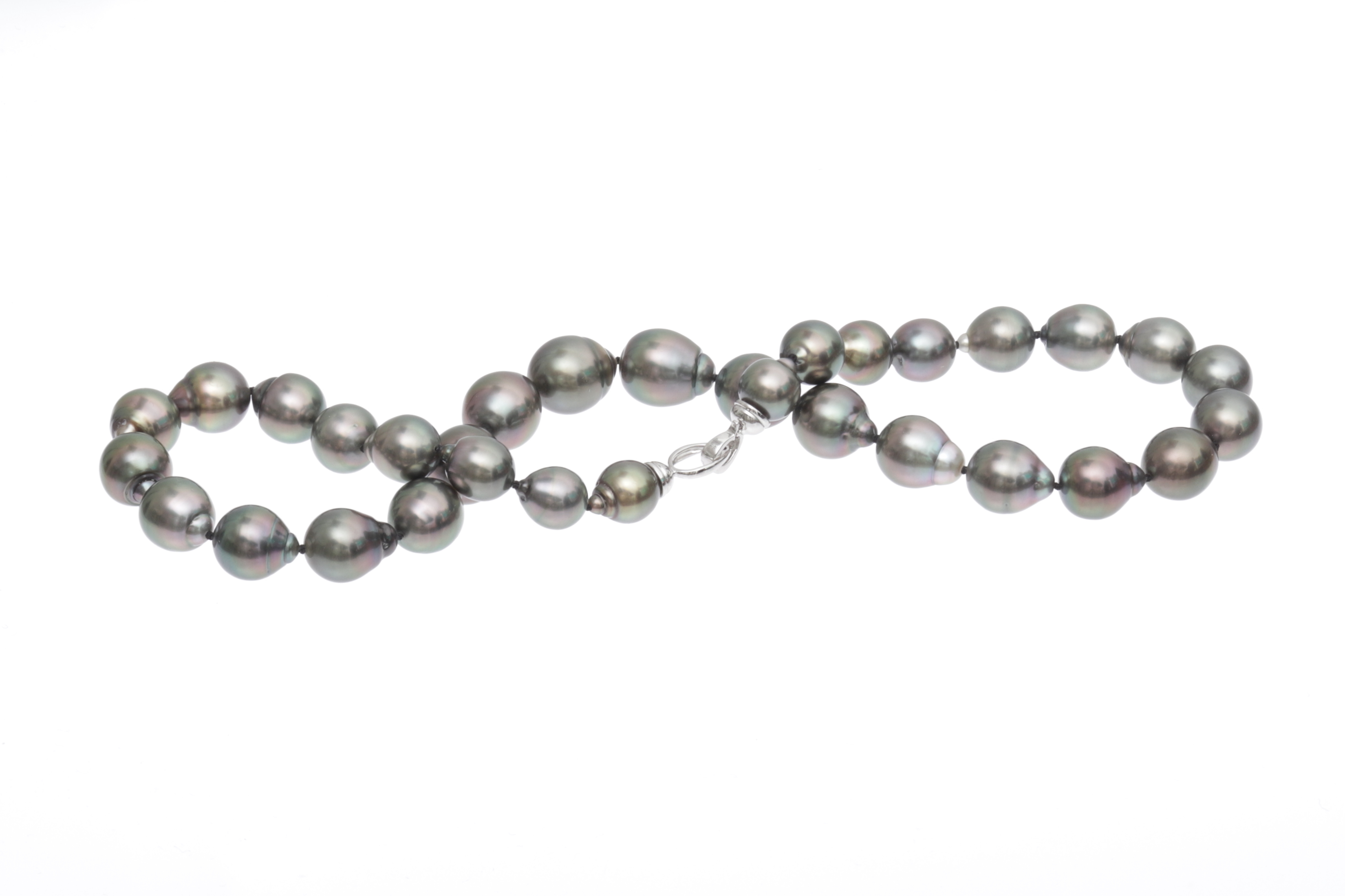 Tropfenförmige Perlenhalskette-Tahiti mit Verschluss aus Weißgold und Diamanten 9.5–12 mm - 2