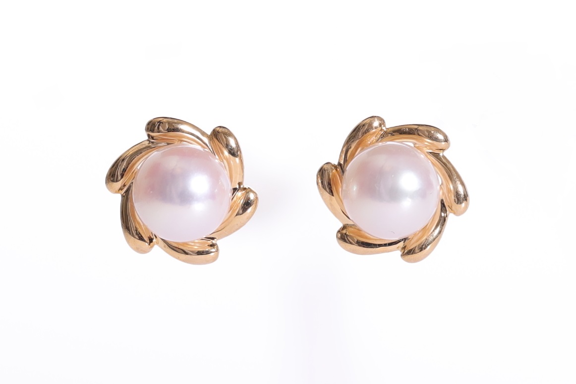 Perlenohrringe Akoya in AAA-Qualität in Gold, 8.5–9 mm