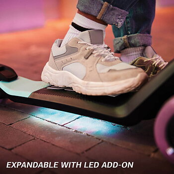 BERG Scooter Nexo Lights magnet-deck Mint