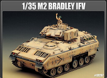 1/35 Bradley IFV w. Interior