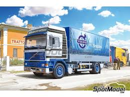1/24 Volvo F16 Globetrotter Canvas Truck w/liftgate