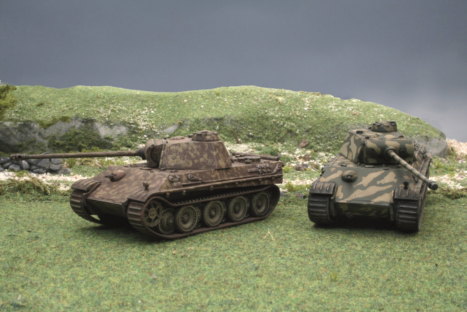 1/72 Pz.Kpfw .V Panther Ausf.2 Mod. NO GLUE - 2