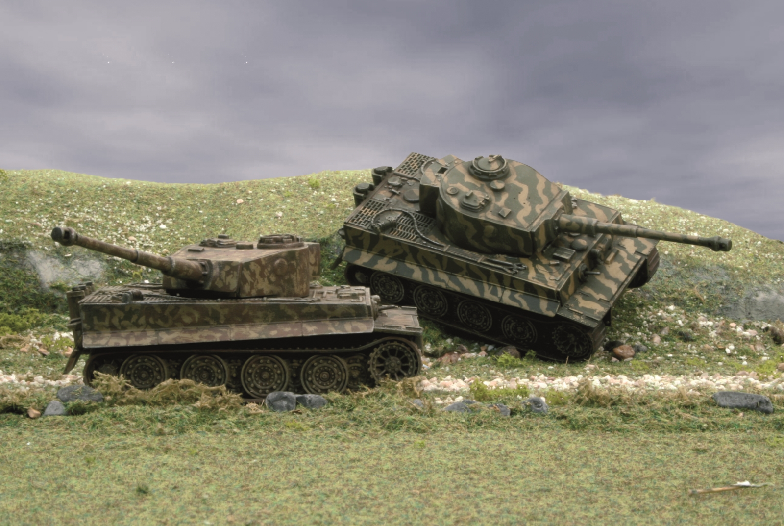 1/72 Pz.Kpfw .Vi Tiger I Ausf. E 2 Mod. NO GLUE