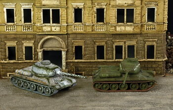 1/72 T-34/85 Tank 2 pcs. NO GLUE