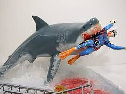 1/18 Great White Shark & Dive