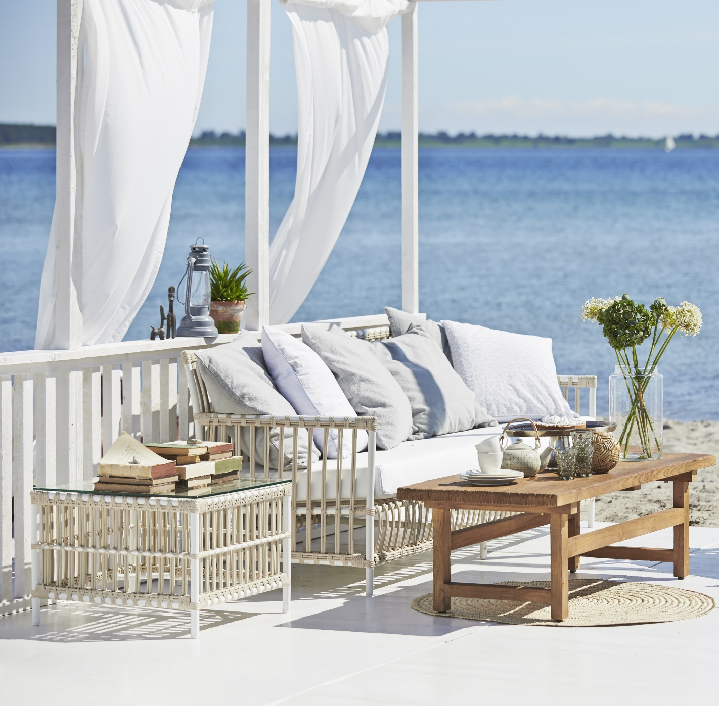 Donatello side table Exterior vit, Sika-design - 2