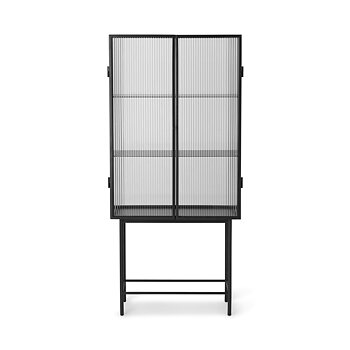 Haze Vitrinskåp Linjerat glas svart Ferm Living