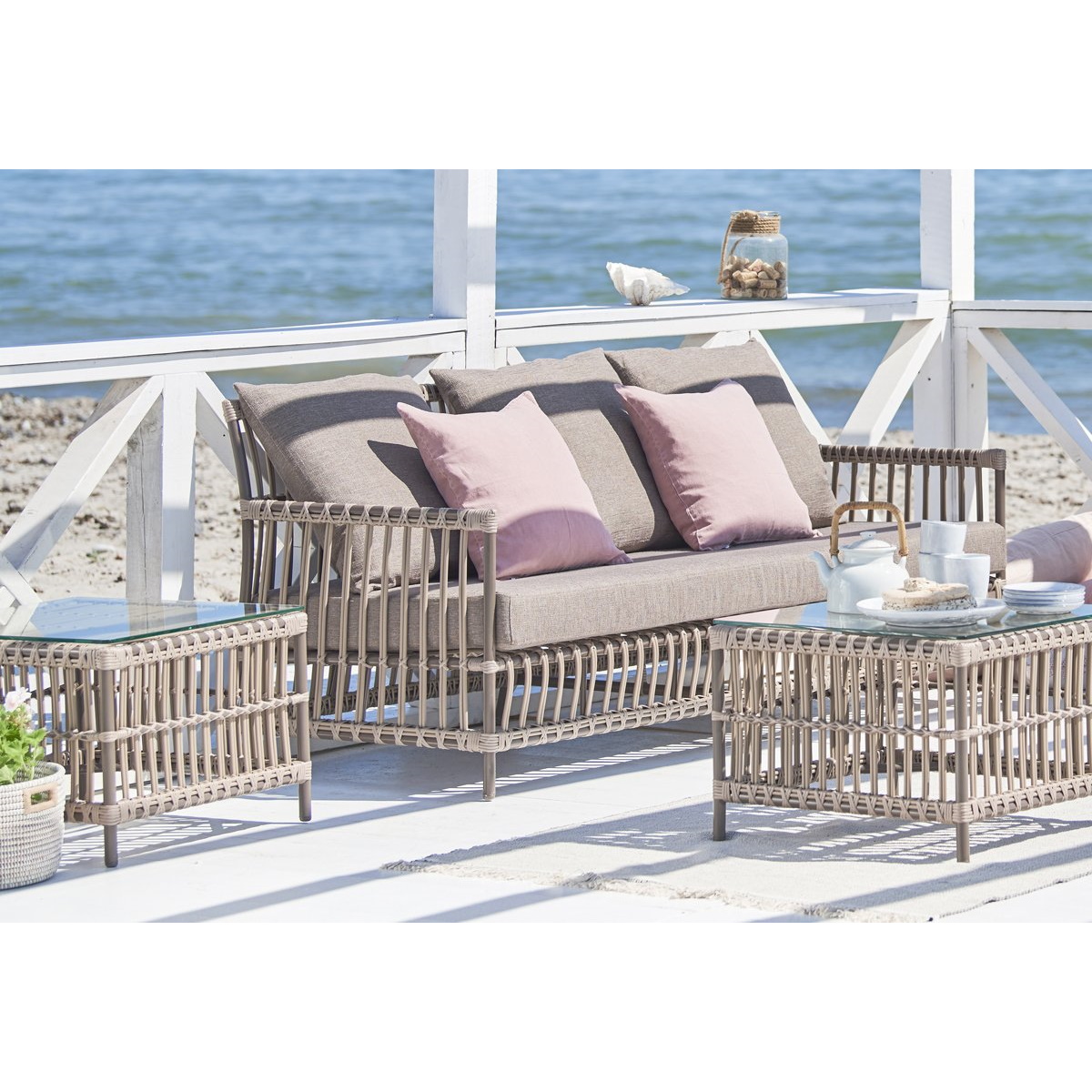 Caroline Exterior Sidobord Moccachino, Sika-Design - 3