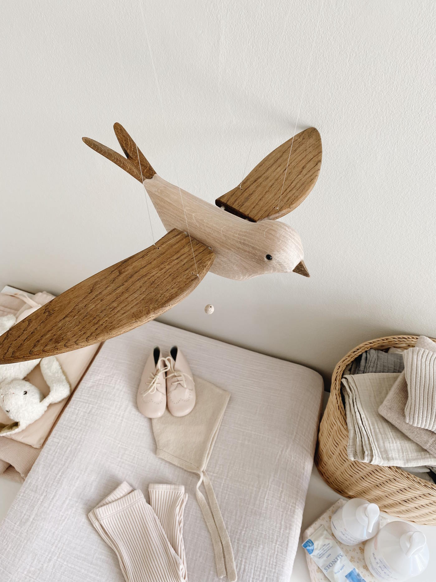 Flygande fågel KOKO BIRD rökt ek KAS - 4