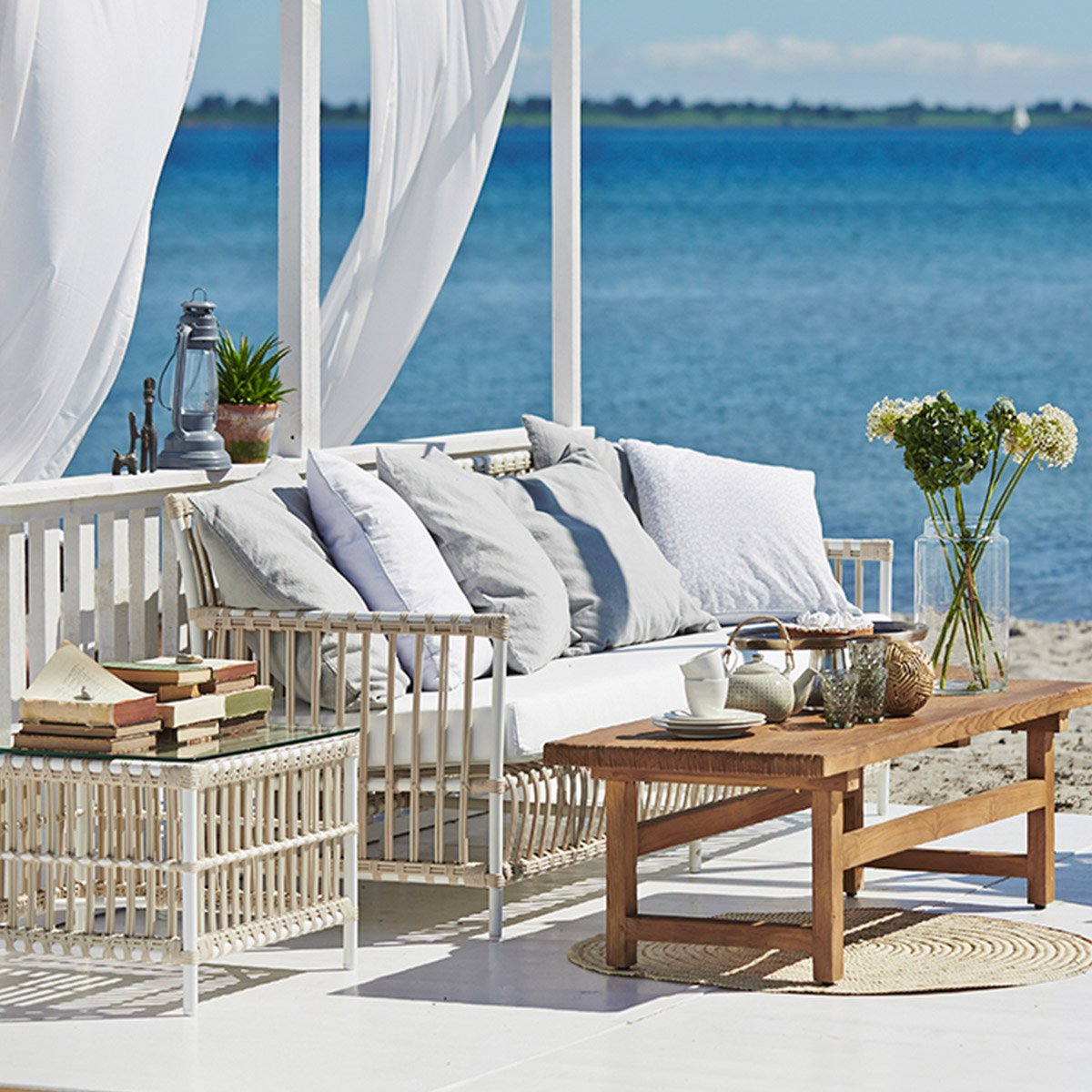 Caroline Exterior Sidobord Dove White Sika-Design - 2