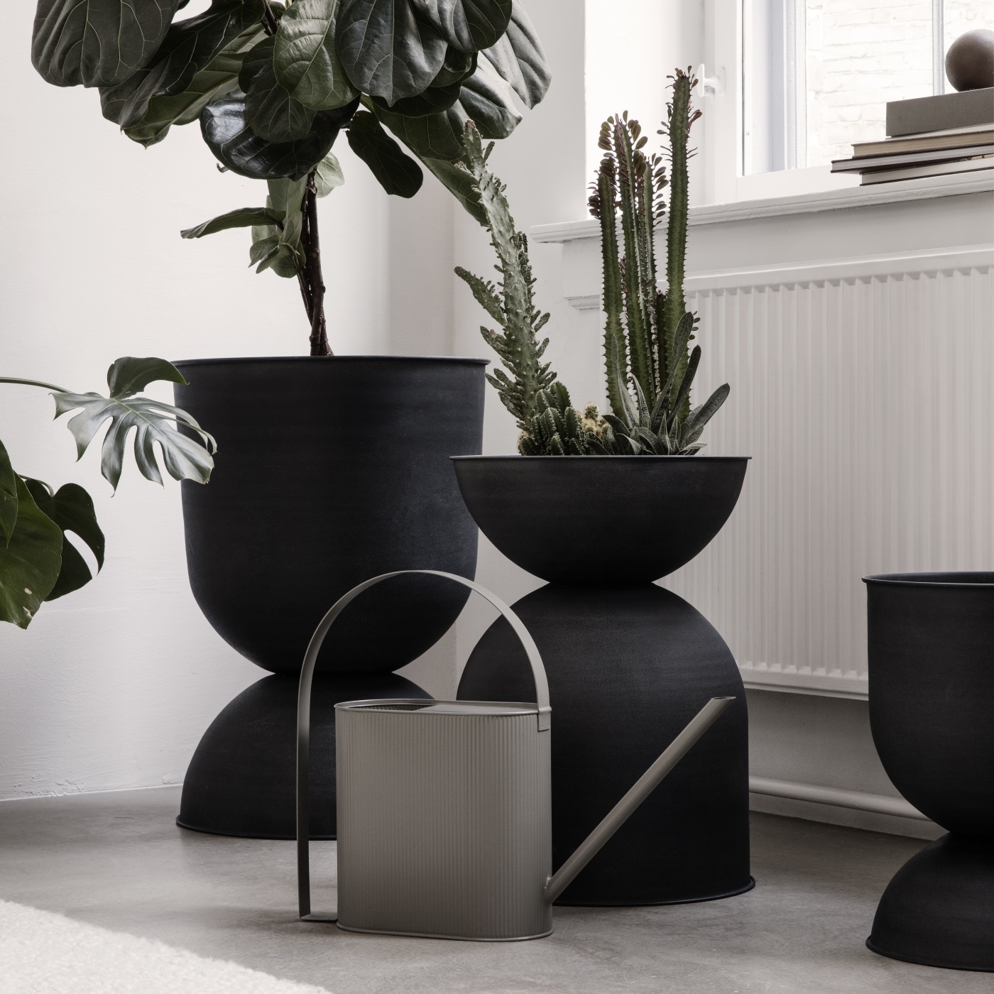 Utekruka Hourglass Pot Medium Ferm Living - 3