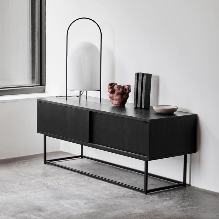 Virka Sideboard 120 cm låg svart Woud - Solhem Inredning