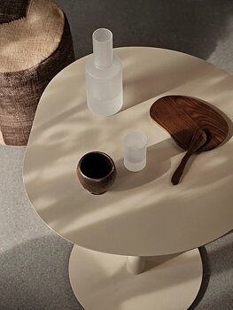 Pond Cafébord Cashmere ferm LIVING