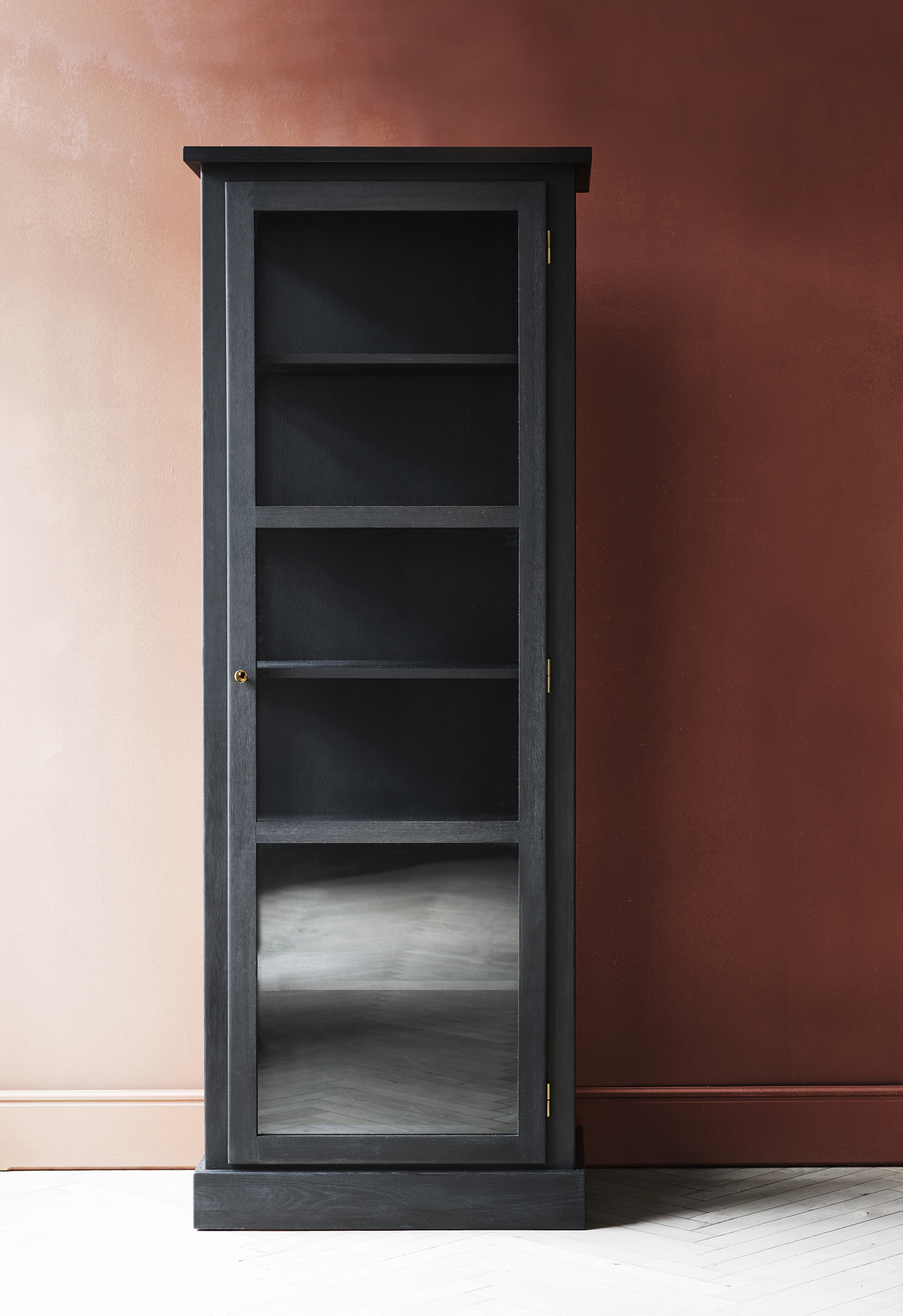 Vitrinskåp Modell N1 Dark Oak  Lindebjerg Design - 6