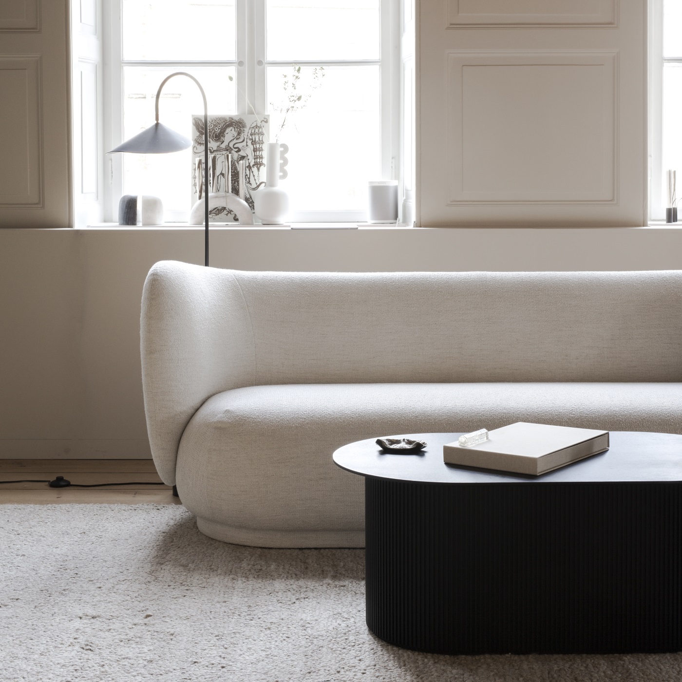 Soffa Rico 3-sits bouclé vit Ferm Living - 3
