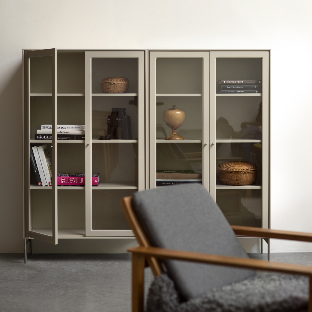 Vitrinskåp VOLT 130 cm  beige Mavis - 2