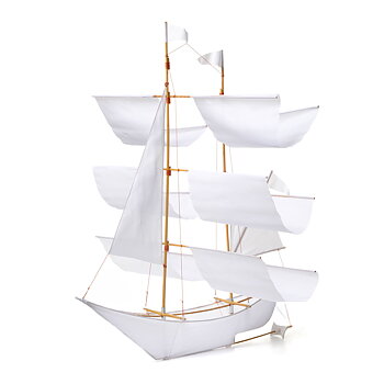 Skepp mobil Sailing Ship Kite vit Haptic lab 