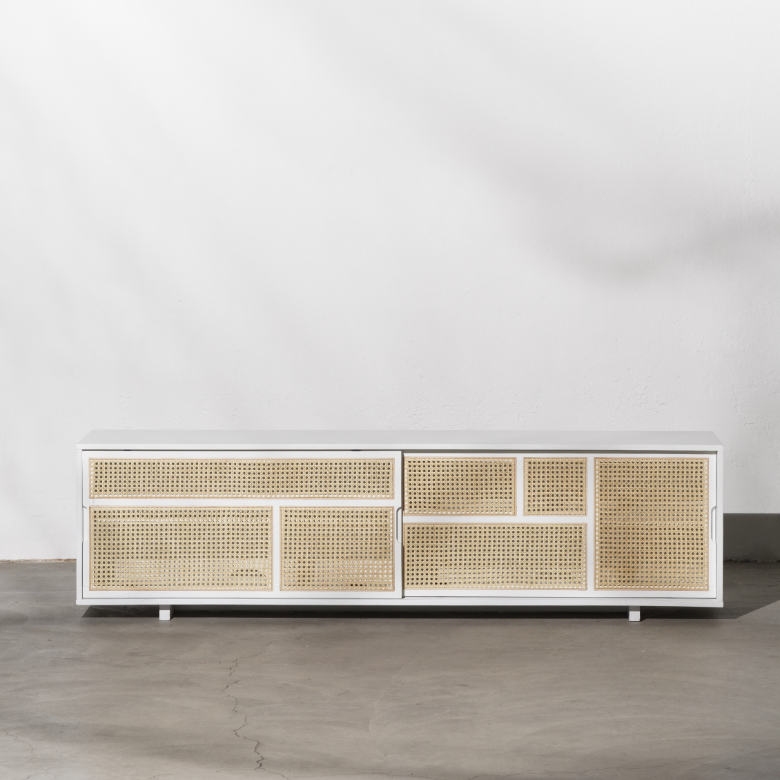 TV-bänkar