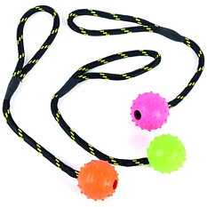 Gummiboll med snöre