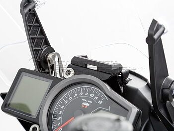 GPS mount for cockpit