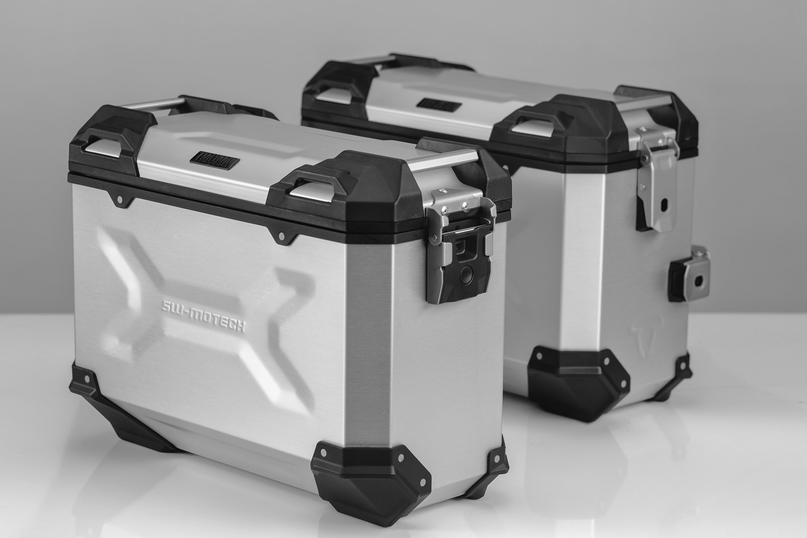 TRAX ADV aluminium 2 case system