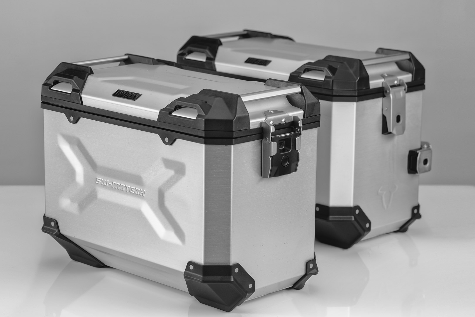 TRAX ADV aluminium 2 case system