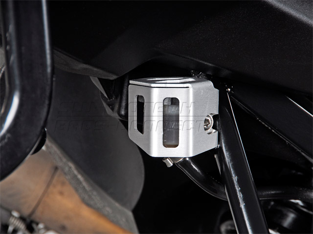 Brake reservoir guard