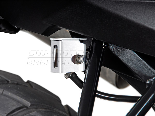 Brake reservoir guard - 3