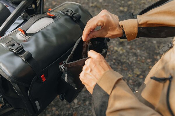PRO Plus WP accessory bag. Black. Waterproof - 6