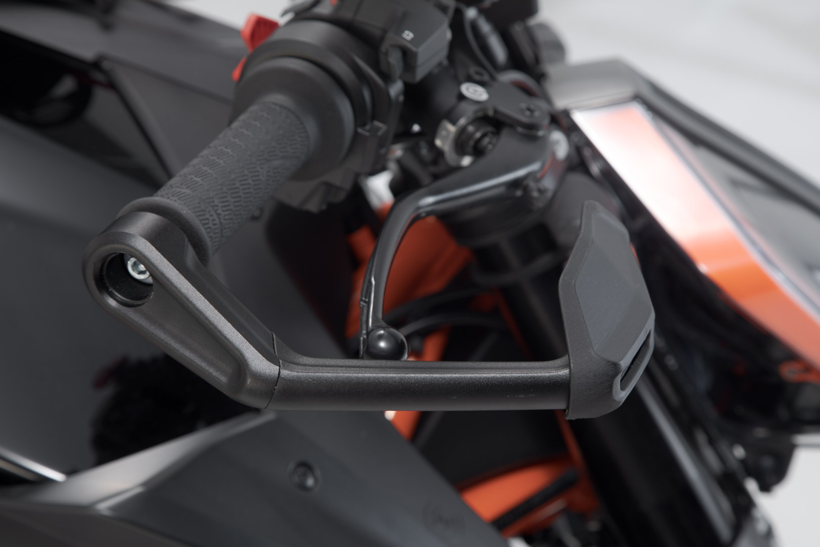 Lever guards with wind protection - 6