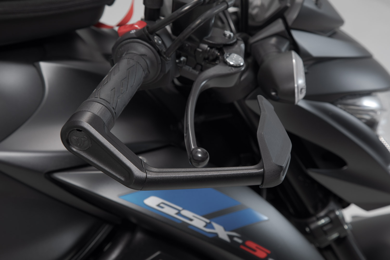 Lever guards with wind protection - 5