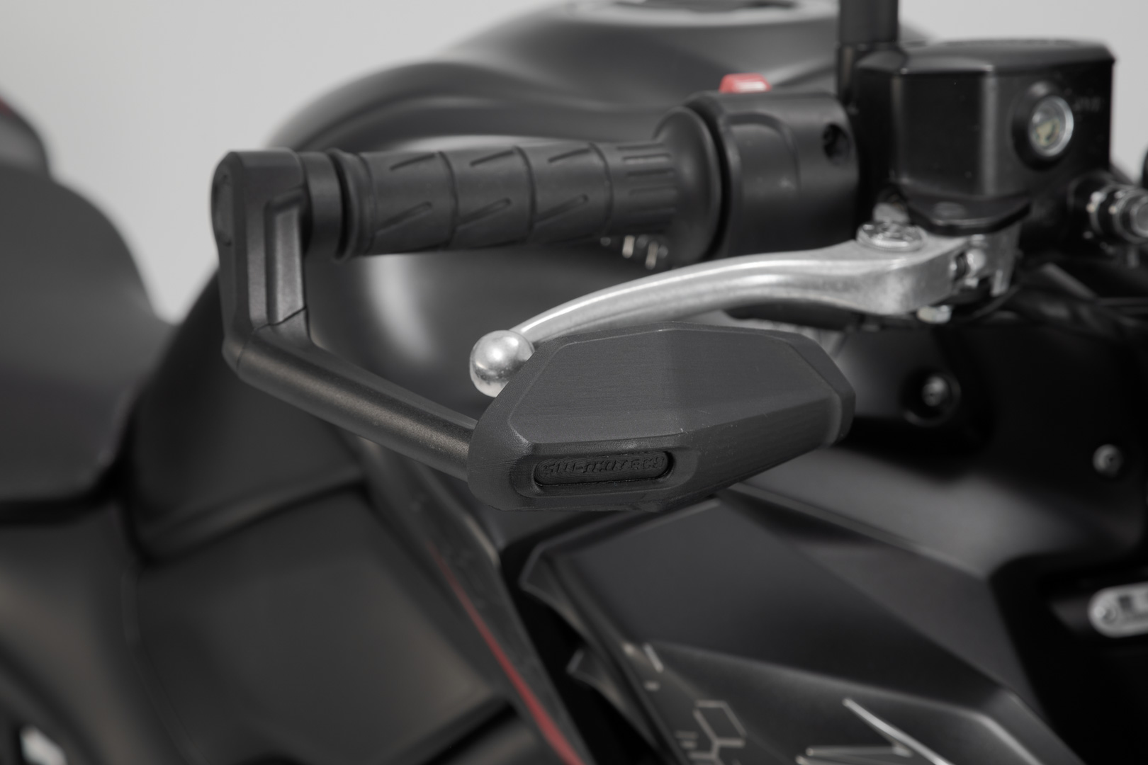 Lever guards with wind protection - 4