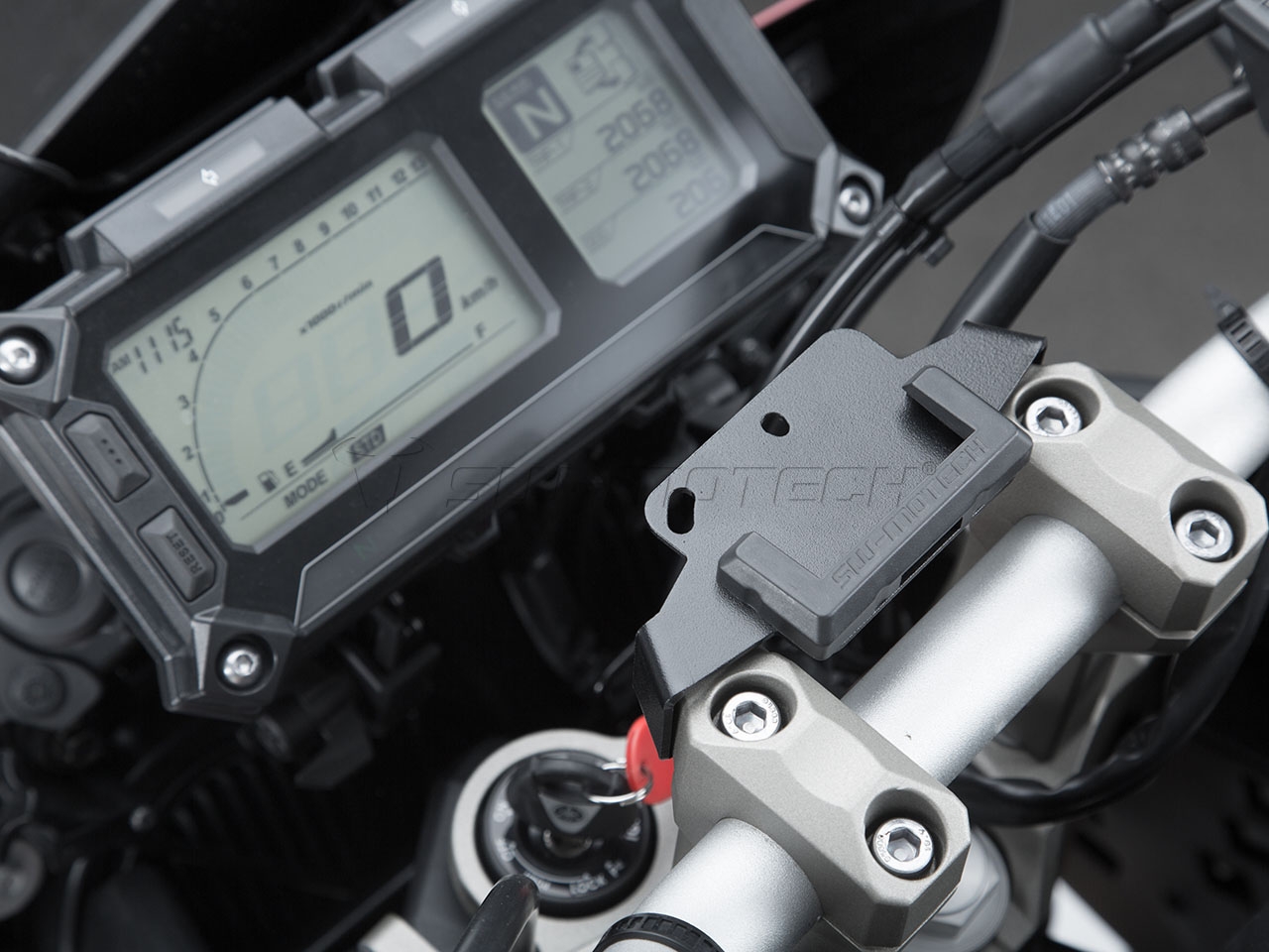 GPS mount for handlebar