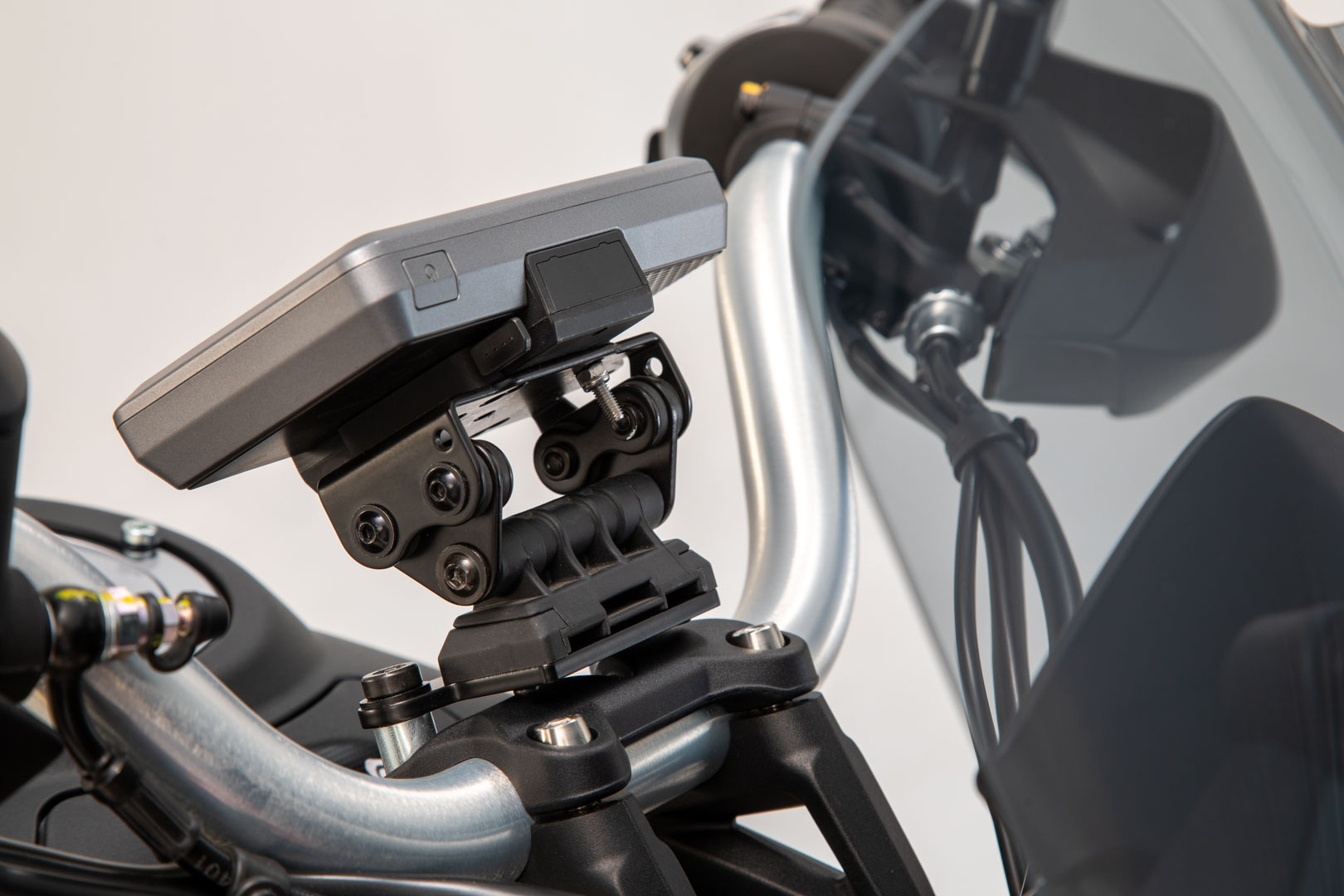 GPS mount for handlebar - 2