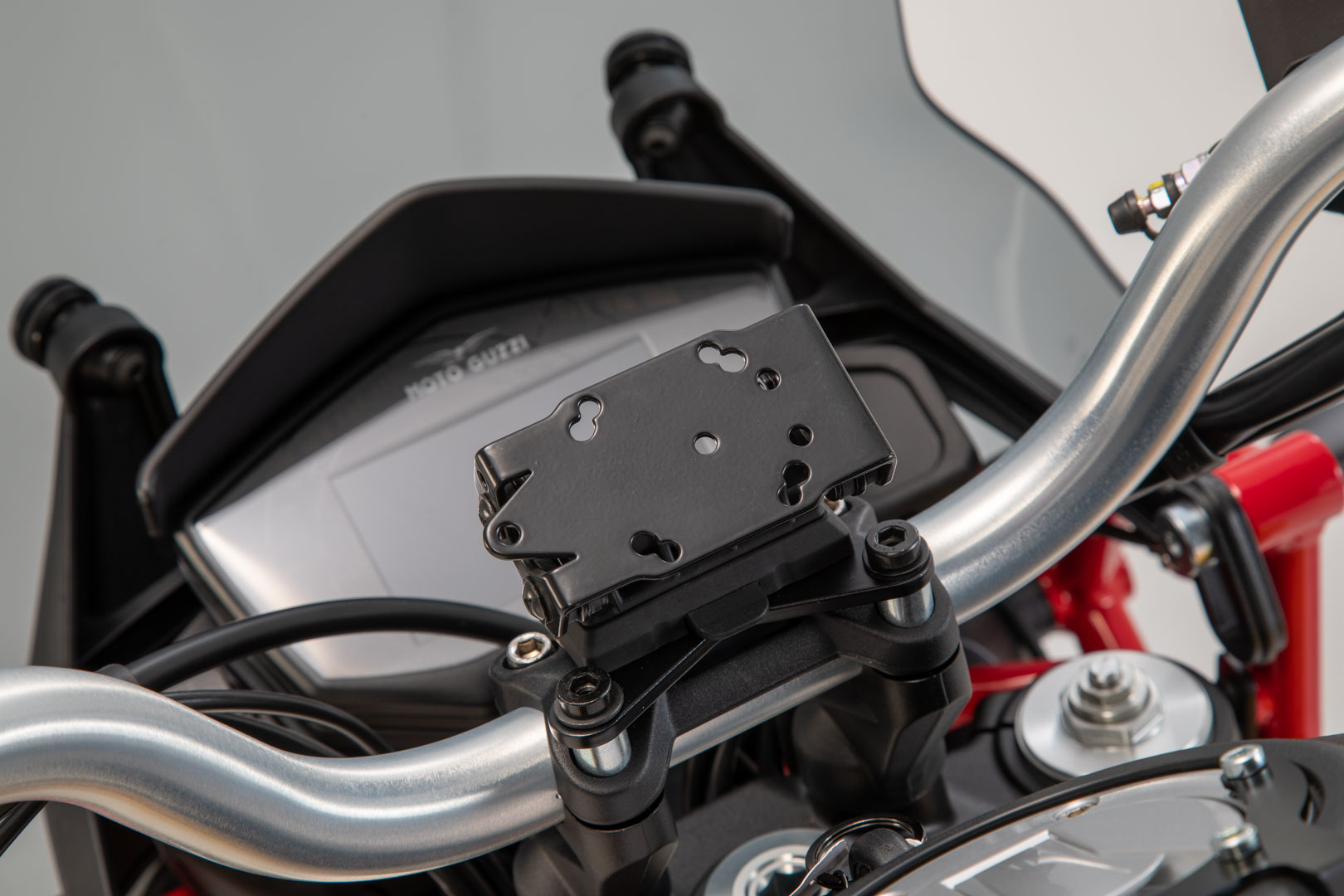 GPS mount for handlebar - 3