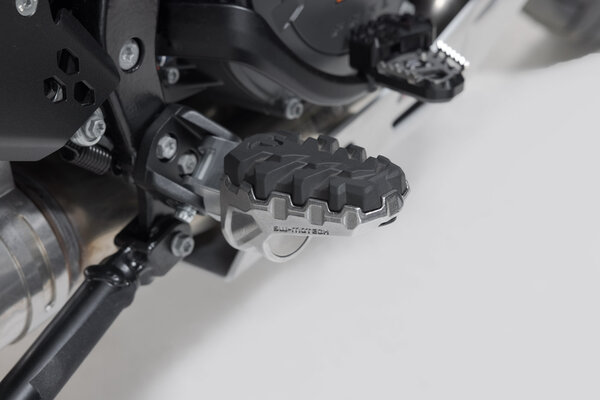EVO footrest kit. KTM 1290 Super Adventure S 21- - 2