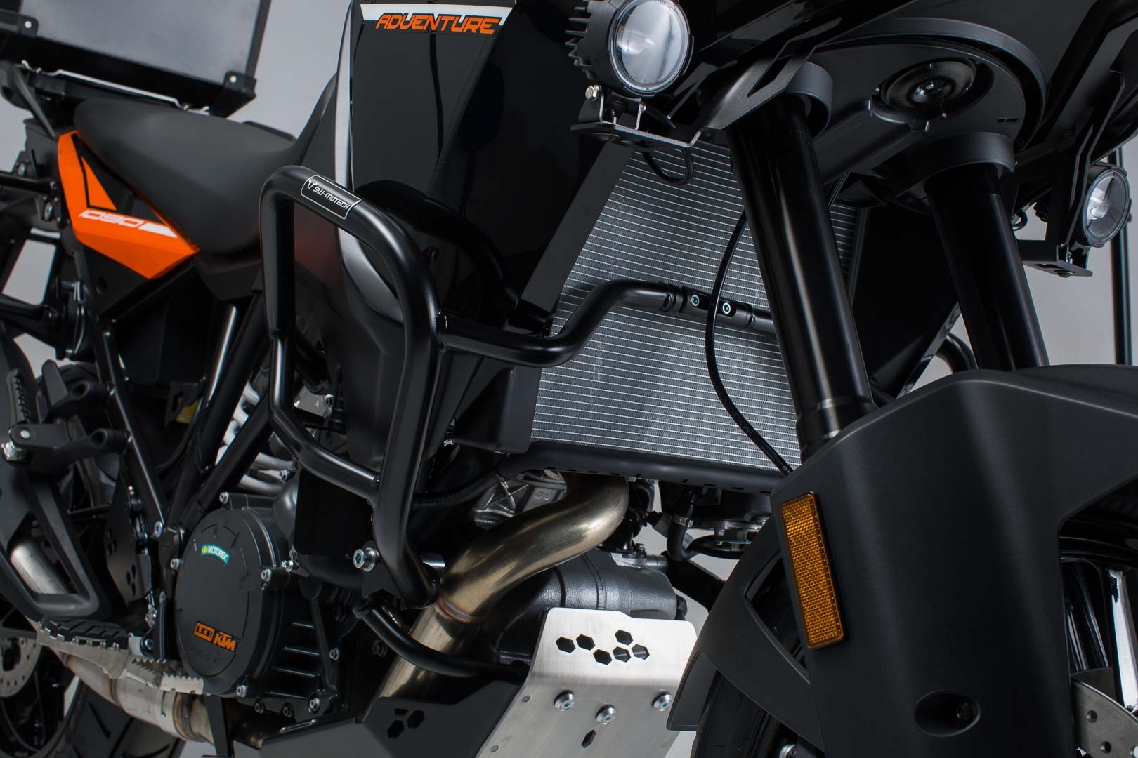 Crash bar - 2