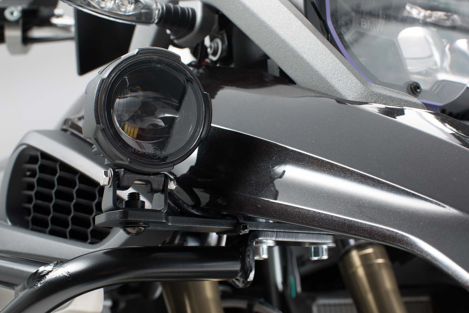 Light mounts f. orig. BMW fog lights - 5