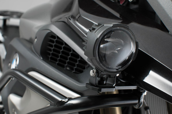 Light mounts