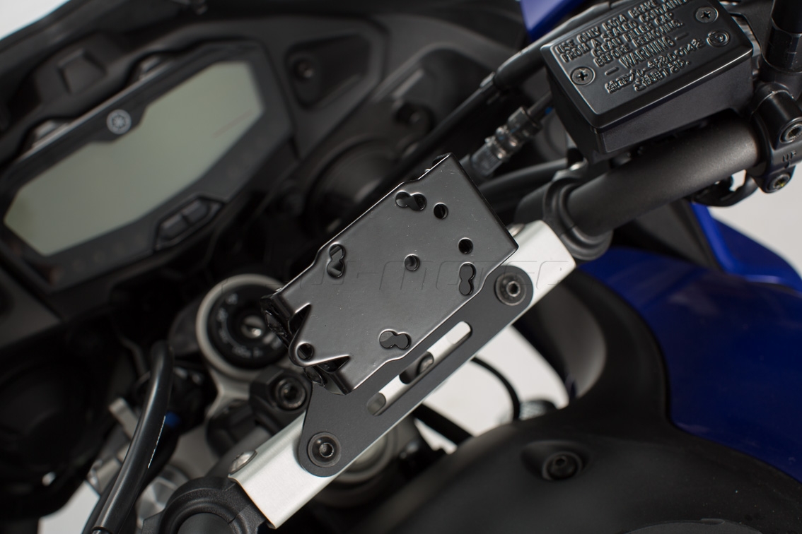 GPS mount for crossbar