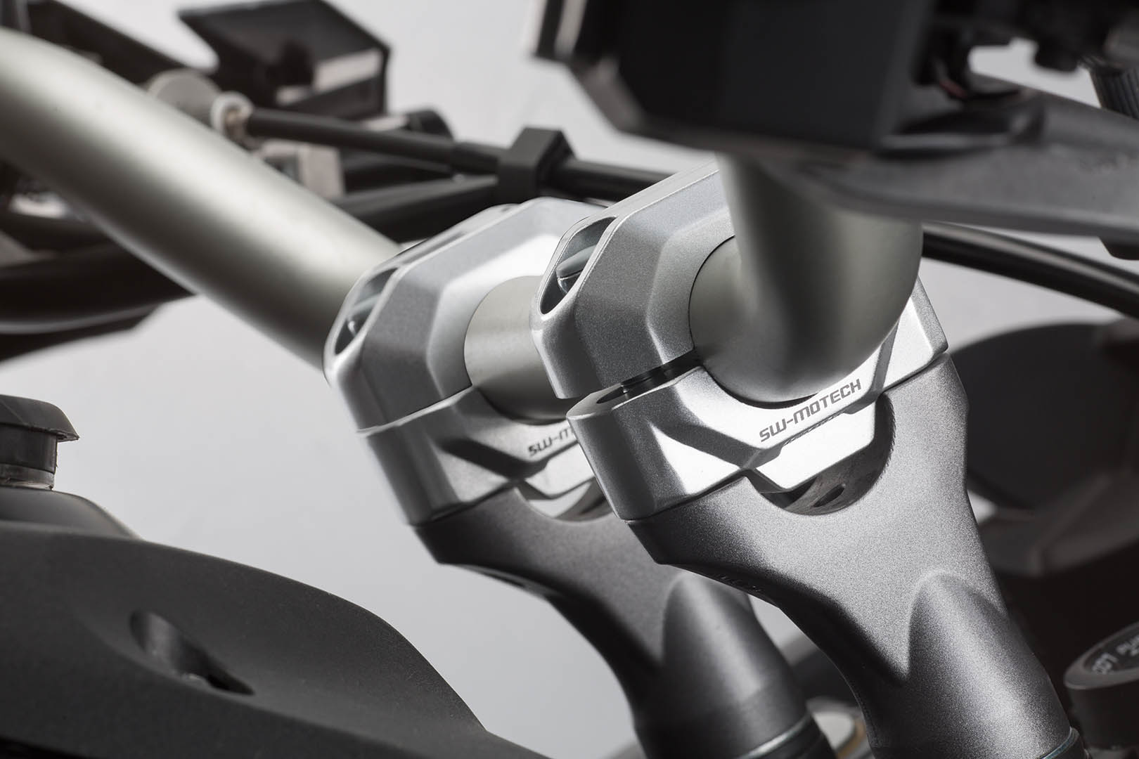 Bar riser for  28 mm handlebar - 2