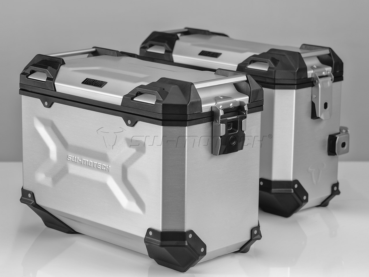 TRAX ADV aluminium 2 case system